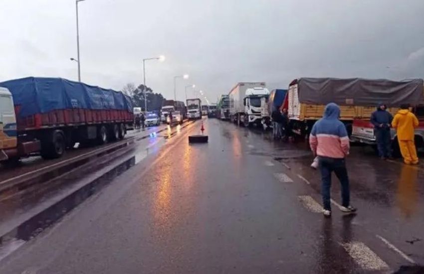 Tras acordar una mesa de diálogo transportistas levantaron el paro en Concordia
