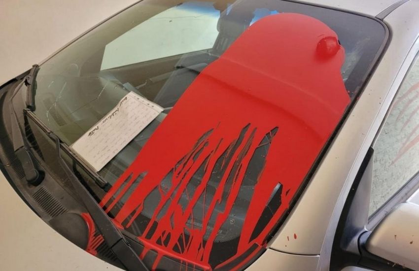 Amenazaron al intendente de Colón y a su familia y provocaron daños a la propiedad