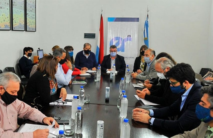 Paritarias: la provincia volverá a convocar a gremios estatales y docentes