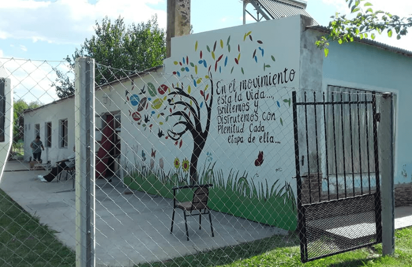 Presentan obra de teatro en el hogar de ancianos de Maciá: “La idea surge como una forma de llevar un poco de alegría y diversión”