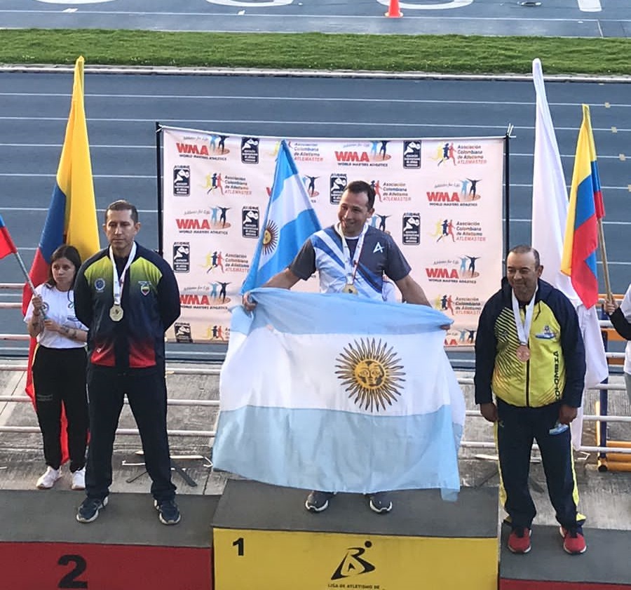 El maciaense Maximiliano Waterloo ganó medalla de oro en lanzamiento de jabalina en Bogotá