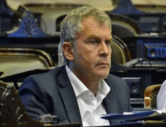 Galimberti y otros radicales pidieron que Milei ratifique en la Justicia sus dichos sobre supuestas coimas en el Congreso