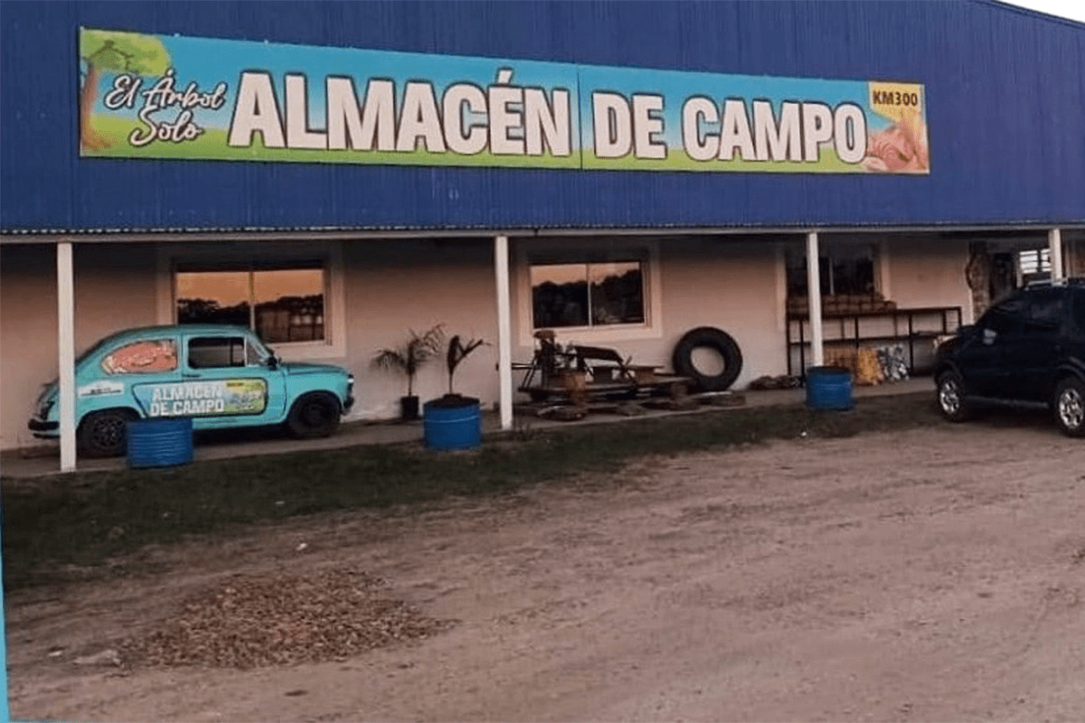 Violento asalto en un comercio de Federación: encapuchados maniataron al dueño y a un empleado