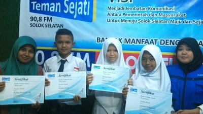 Belajar Dari Bintang Pelajar MTsN Pakan Rabaa