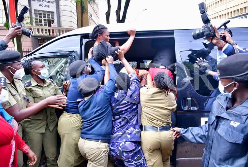 Uganda: Ibyabaye ku Badepite 11 b’Abagore bari biyemeje kwigaragambya ntibabyiyumvishaga