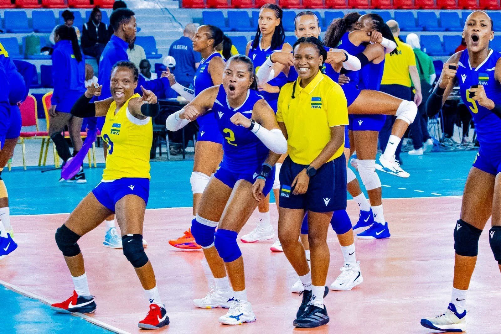 Ikipe y’u Rwanda y’abagore muri Volleyball yongeye kwitwara neza ibona itike yo gukina 1/4