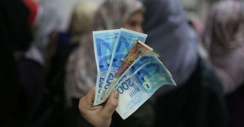 انخفاض كبير على سعر صرف الدولار مقابل الشيكل