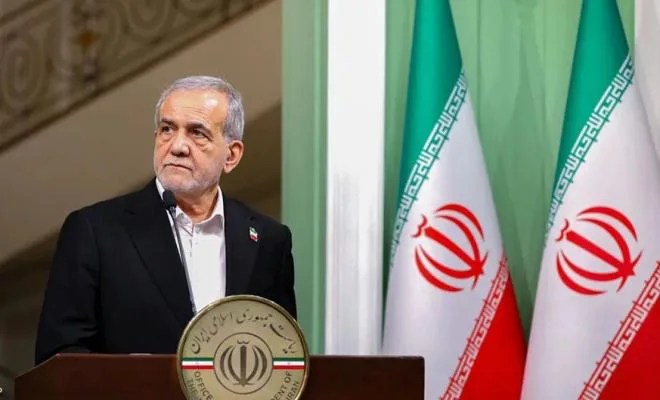 الرئيس الإيراني: بعض الدول بدأت “جهود وساطة” لإنهاء التصعيد