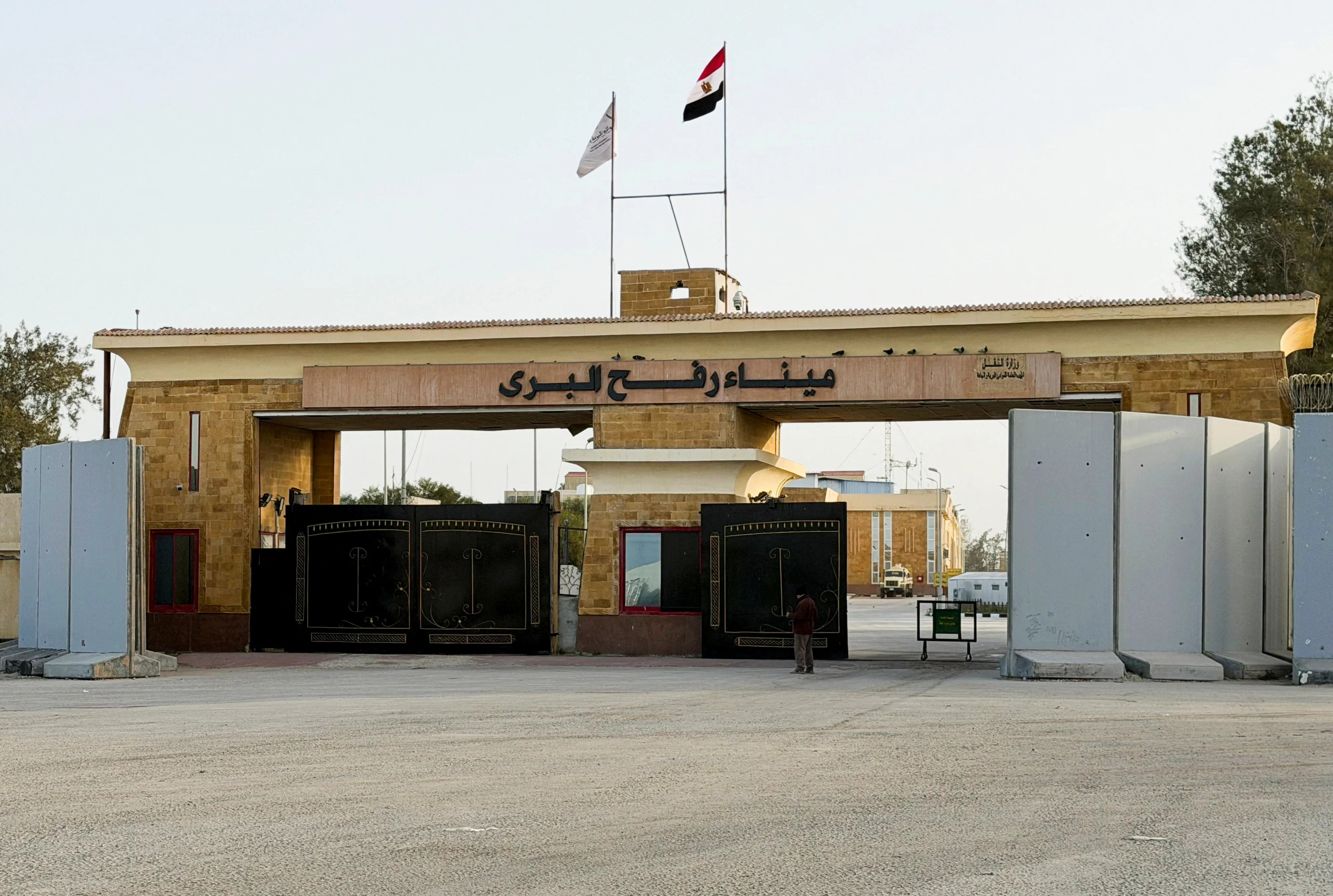 غدًا.. إعادة فتح معبر رفح البري أمام حركة المسافرين