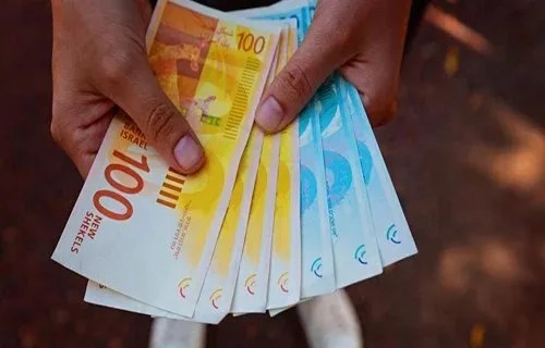المالية توضح نسبة صرف دفعة رواتب الموظفين لشهر كانون الأول