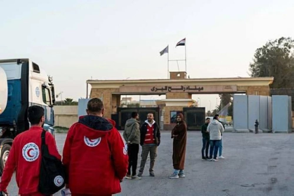معبر رفح البري يستقبل دفعة من العائدين الفلسطينيين