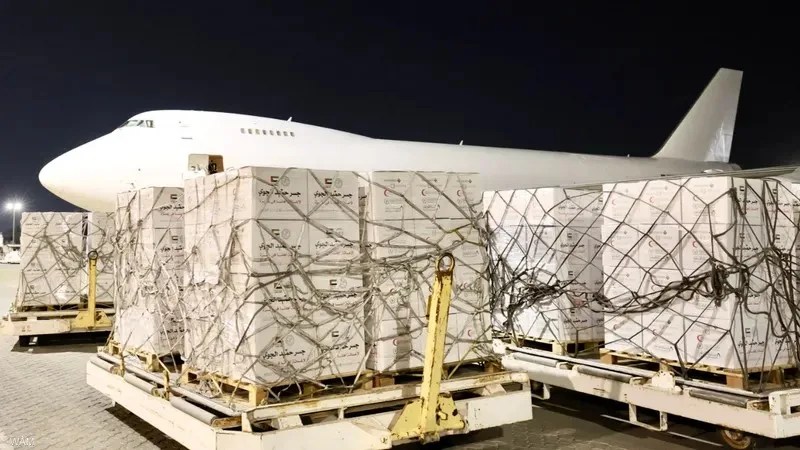 الإمارات توجه 69 طناً من المساعدات وكسوة العيد لدعم قطاع غزة