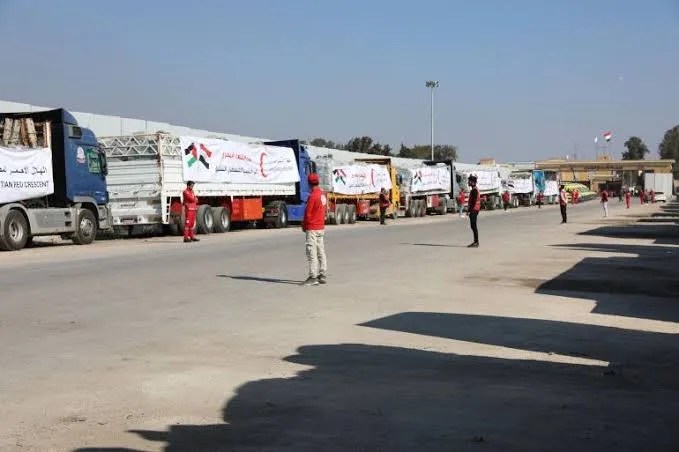 إحصائية شاحنات المساعدات التي دخلت إلى قطاع غزة يوم الجمعة 10 أبريل 2026