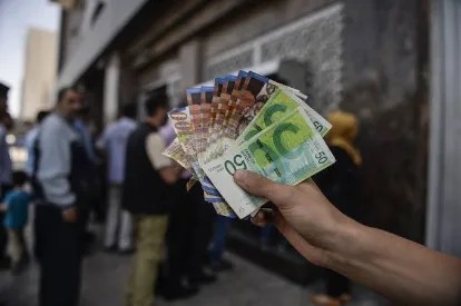 بالصور : تساؤلات حول آلية توزيع الغاز في غزة بعد اختلاف أعداد المستفيدين