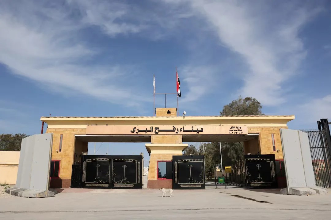 استئناف الحركة عبر معبر رفح بالاتجاهين وعودة العالقين إلى قطاع غزة في هذا الموعد