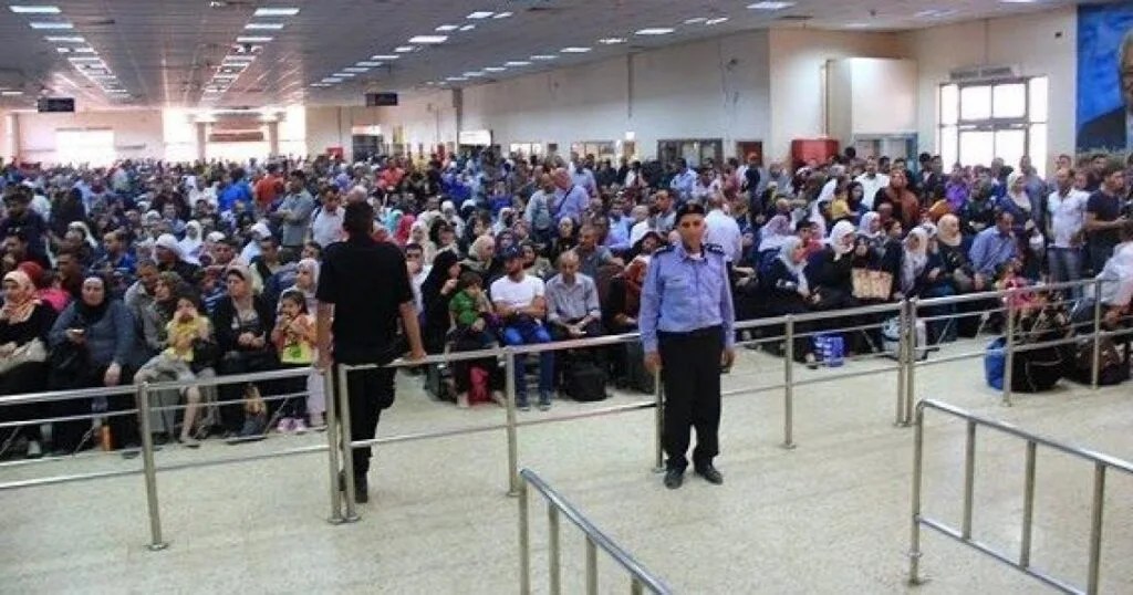 تنسيق فلسطيني أردني يفتح الطريق أمام تسهيلات جديدة للمسافرين عبر معبر الكرامة