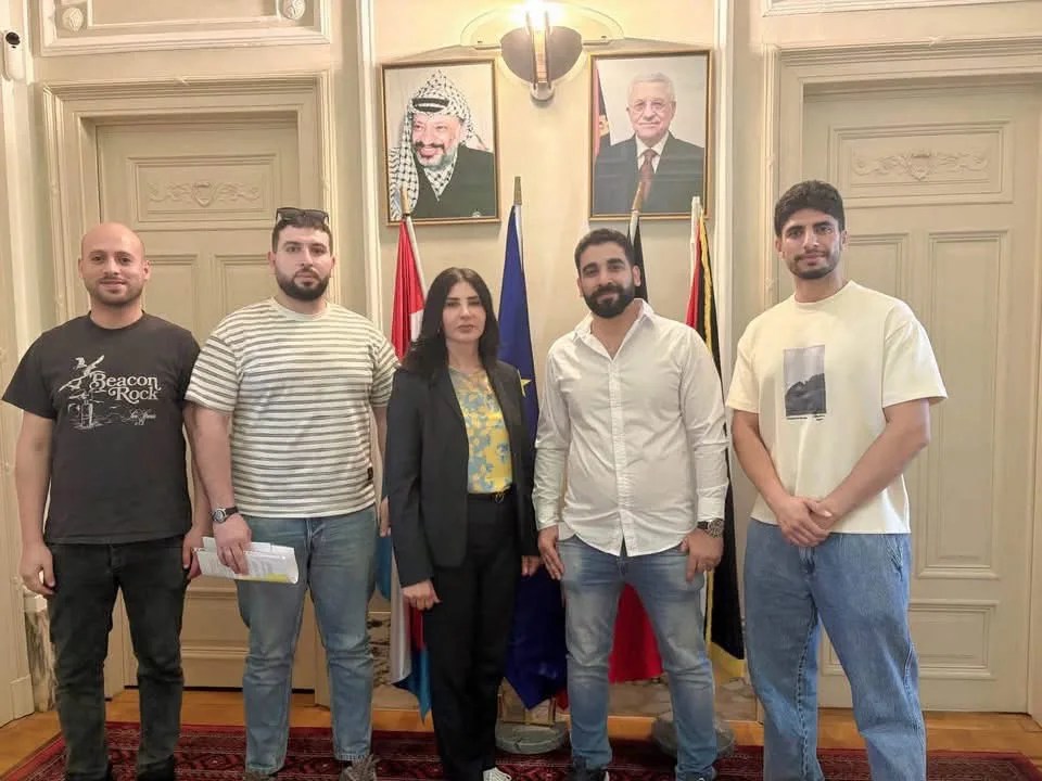 سفيرة فلسطين في بلجيكا تتابع ملفات إجلاء الجرحى ولمّ شمل العائلات والطلبة من غزة