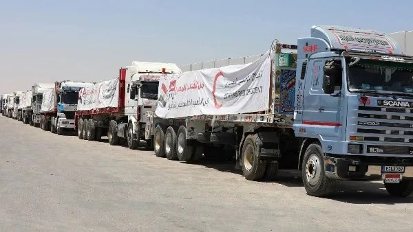 الهلال الأحمر المصري يطلق قافلة «زاد العزة»الـ 245 إلى غزة