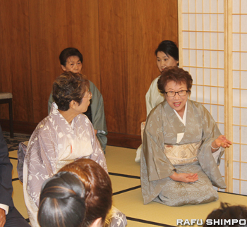 表千家同門会：「秋の親睦茶会」開催 - Rafu Shimpo