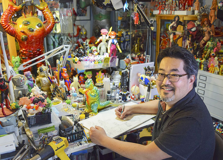 日本製おもちゃを特別展示：マーク・ナガタ氏のコレクション：怪獣や