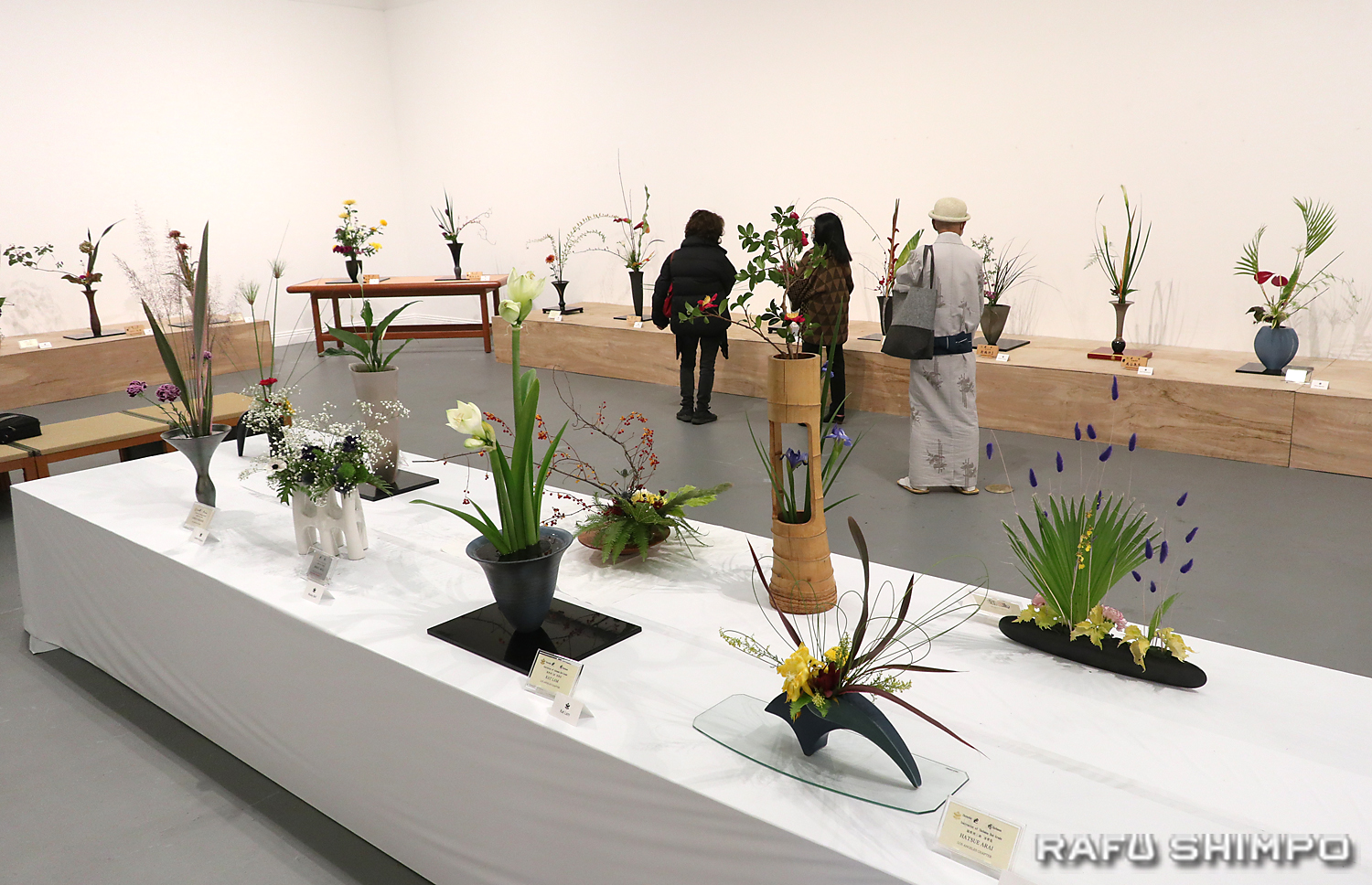 2年ぶり花展、生徒の力作並ぶ：活動再開への大きな第一歩 - Rafu Shimpo