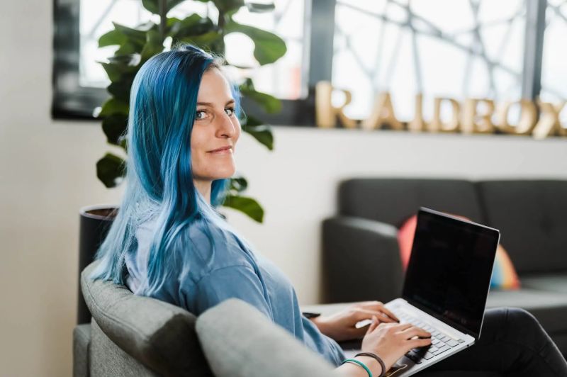 Vulnerability Disclosure Program Of Raidboxes - Geometric Pictures - High Quality Retina Collection