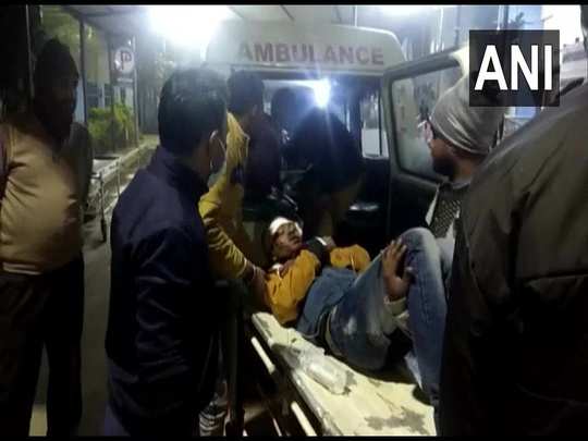 বৌভাতের অনুষ্ঠানে যাওয়ার পথে ট্রাকচাপায় প্রাণ গেল ১৪ জনের