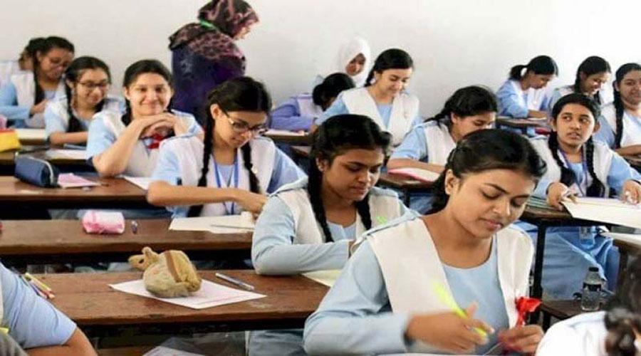 এবার এসএসসি-এইচএসসি পরীক্ষা তিন বিষয়ে