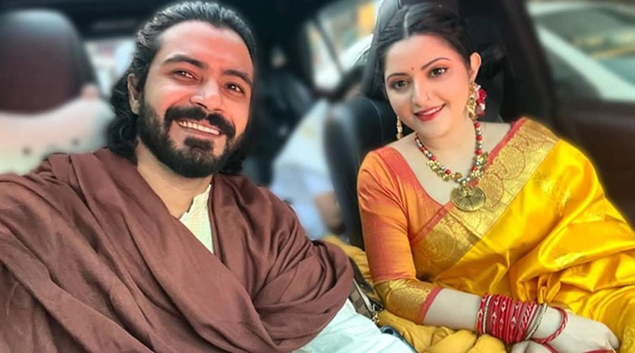পরী মণির স্ট্যাটাস, রাজের সঙ্গে বিচ্ছেদের ইঙ্গিত