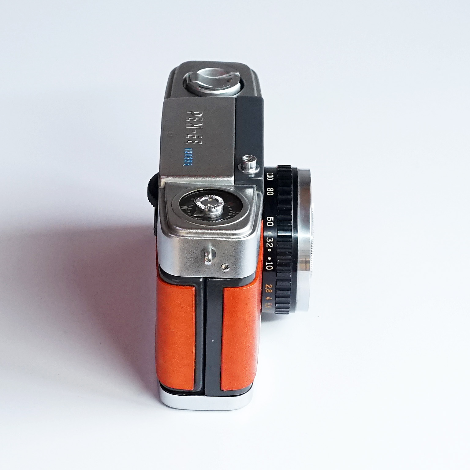 売り切れ 限定カラーカメラ 特典同色リングカバー付 OLYMPUS PEN-EE S
