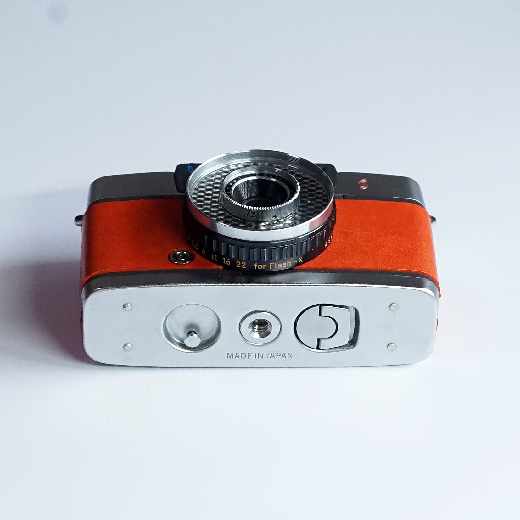 売り切れ 限定カラーカメラ 特典同色リングカバー付 OLYMPUS PEN-EE S