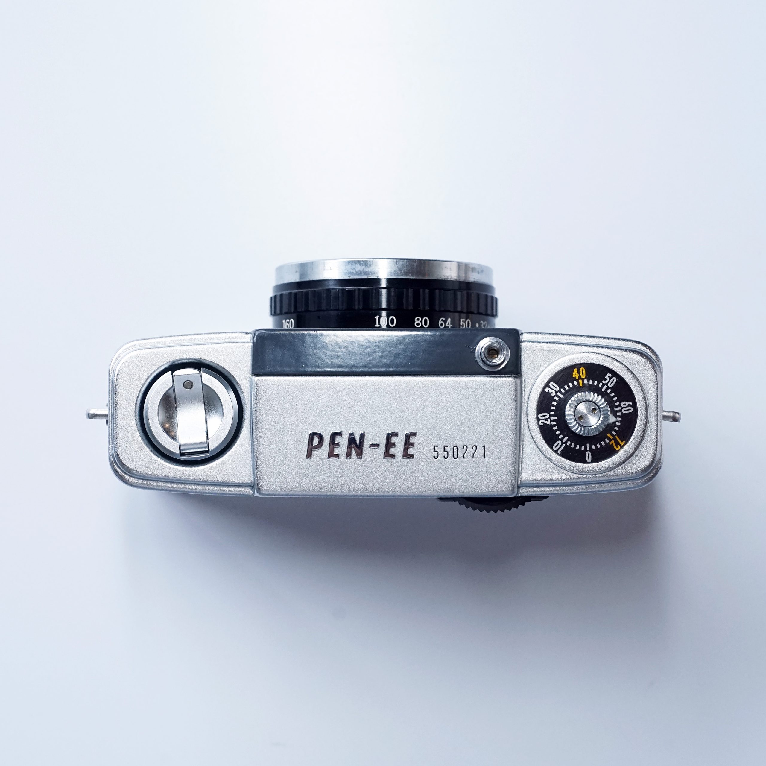 超美品！完動品！OLYMPUS PEN EE-S ハーフサイズカメラ OLYMPUS PEN-EE S ¥13,800（中古 フィルムカメラ 35mm ハーフサイズ