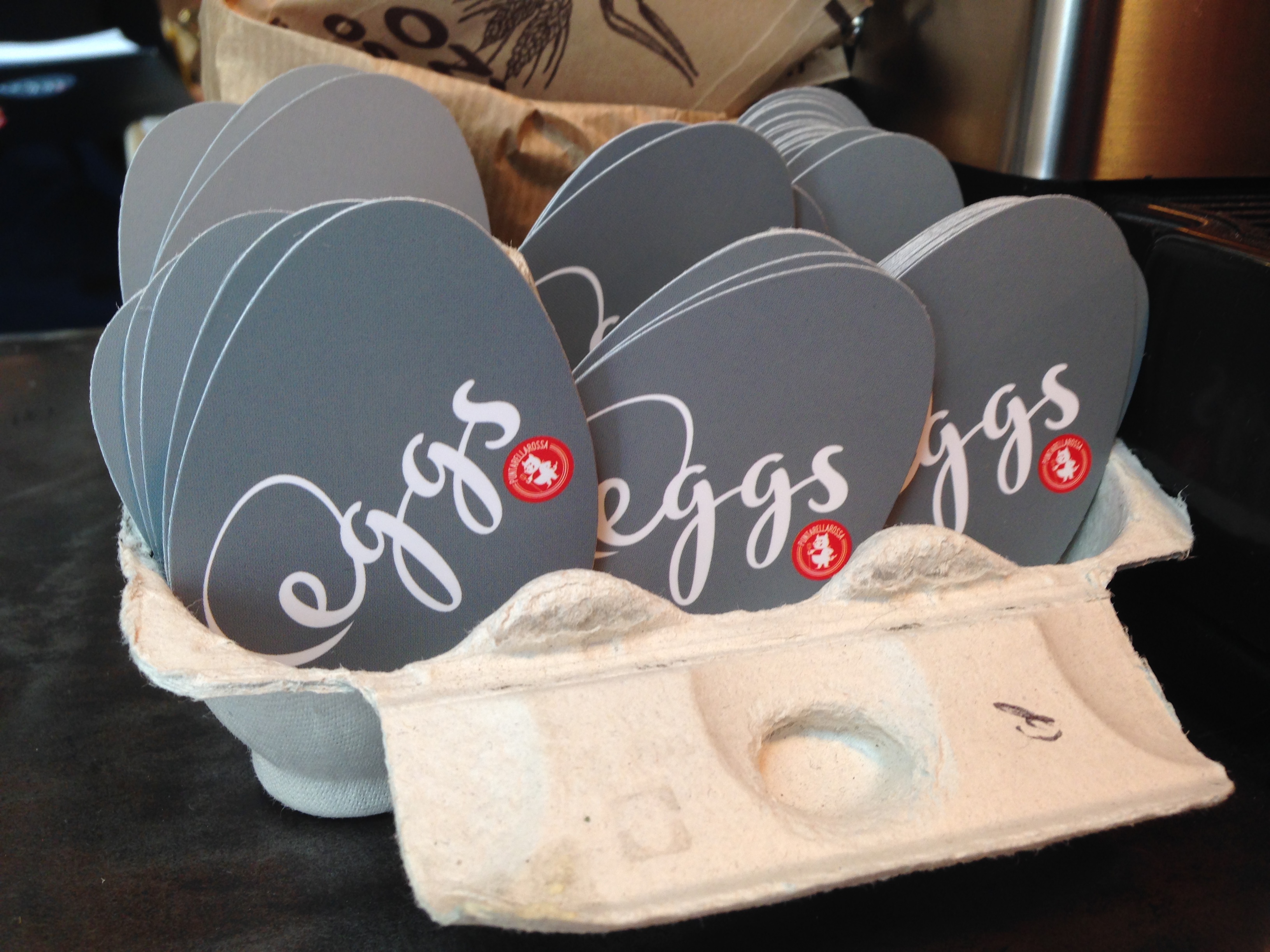 Eggs-Roma-Trastevere-pop food-uova-cucinare con le uova-ristorante a trastevere- street food a Trastevere