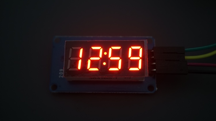 TM1637 MicroPython display time