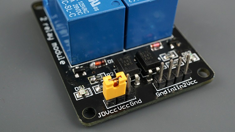 Relay Module - power supply selection