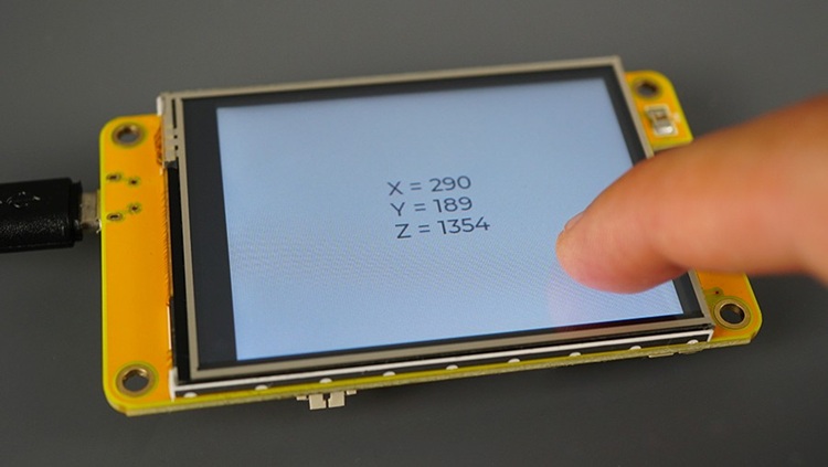 ESP32 CYD board testing touchscreen