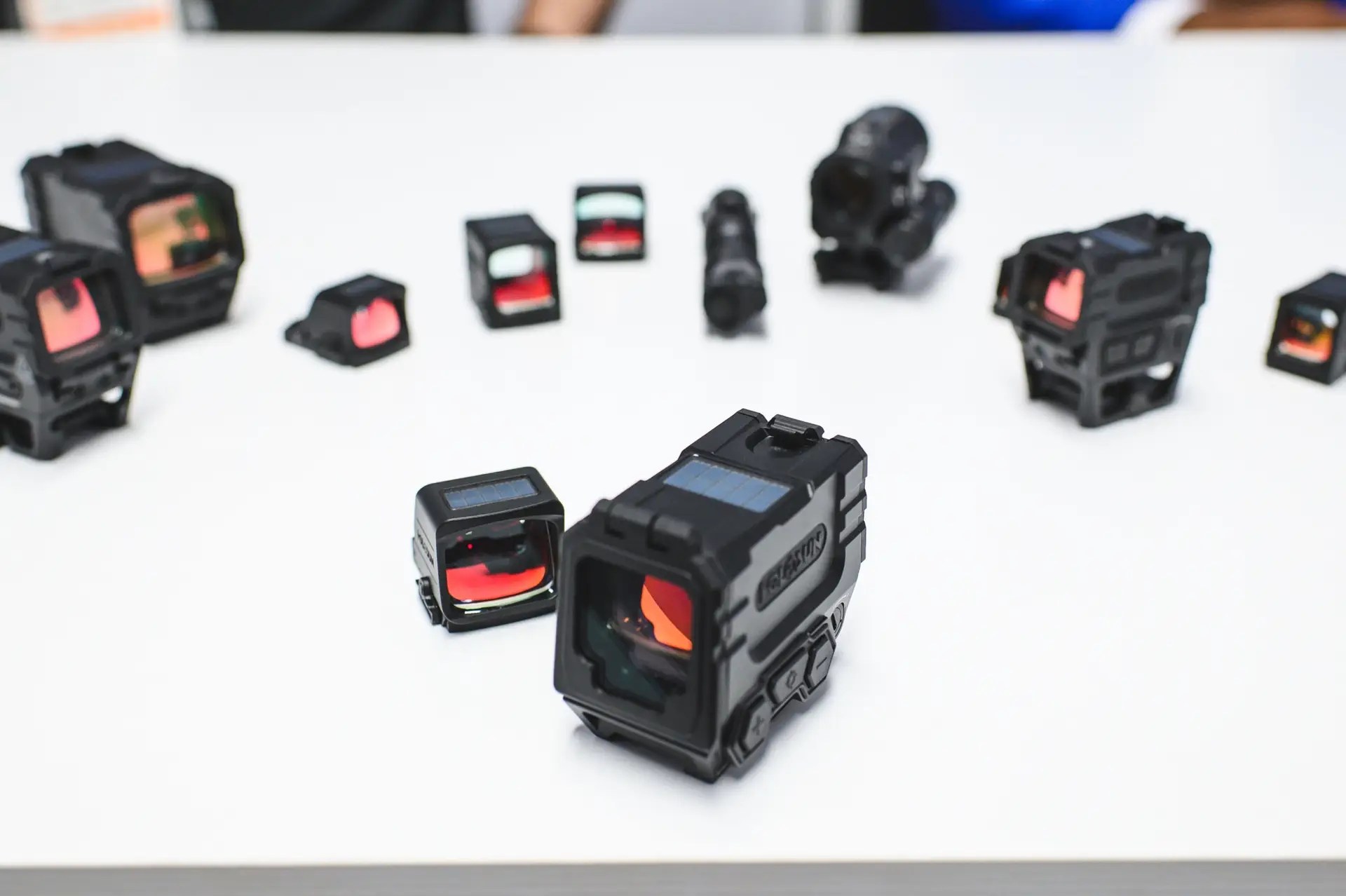 Holoson Optics