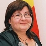Mihaela Sfartz, Head of SEO at The Lotter Enterprises, tracking competitor keyword rankings over time using AWR."