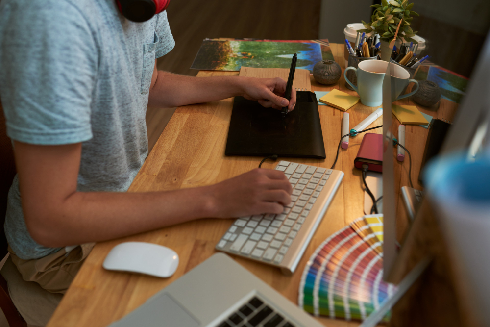 How to Improve Your Graphic Design Skills in a Simple Way