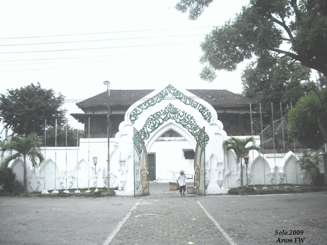 masjid tua di Mangkunegaran Solo