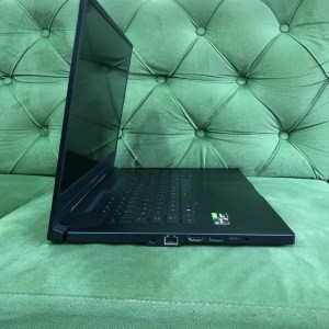 ASUS ZEPHYRUS G GU502DU