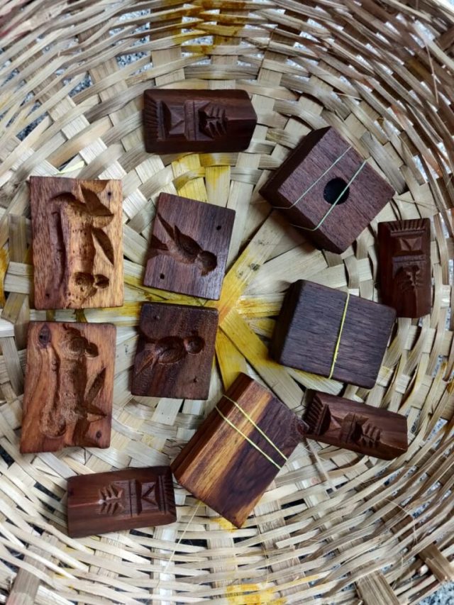 Traditional Wooden moulds for Sakkare Acchu