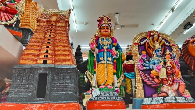 Dolls on display in Bombe Mane, Mysuru