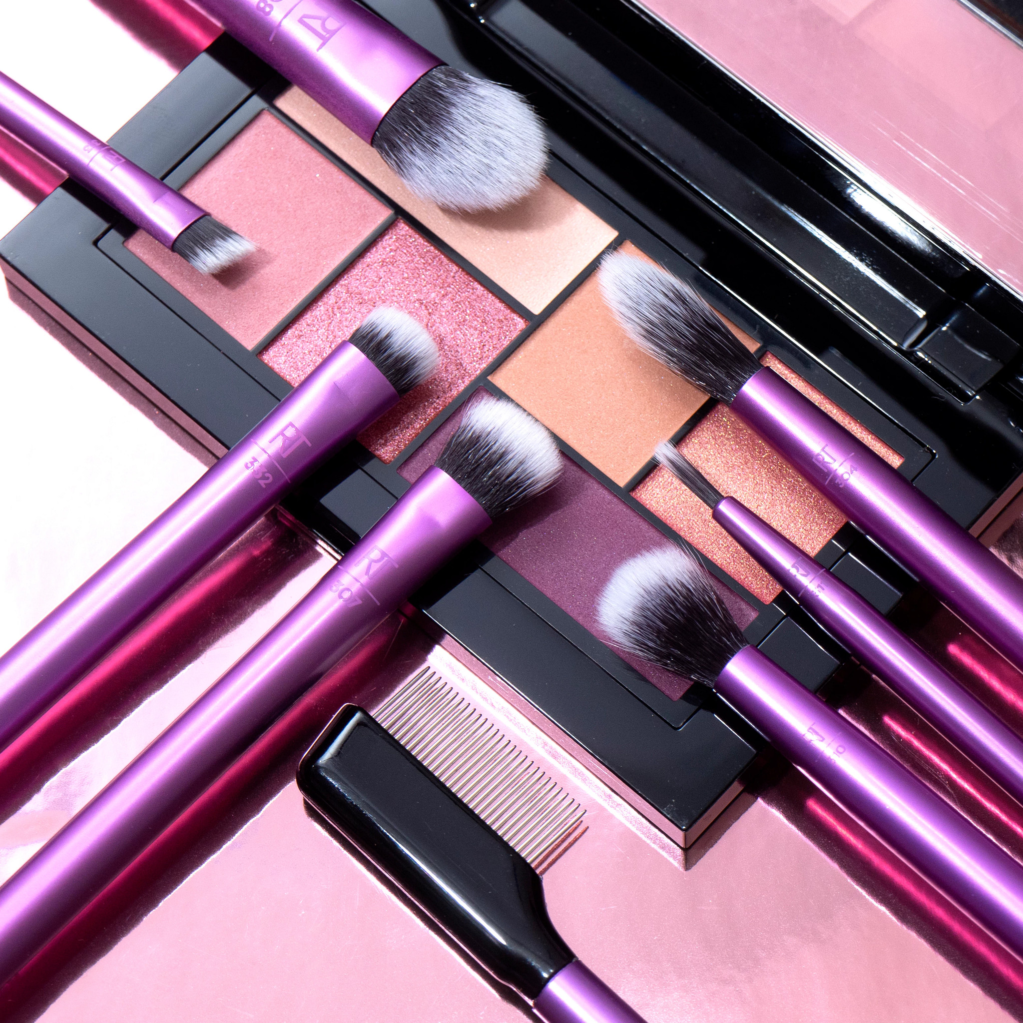 RT_SeptContent_EEE_EyeShadows_1.1