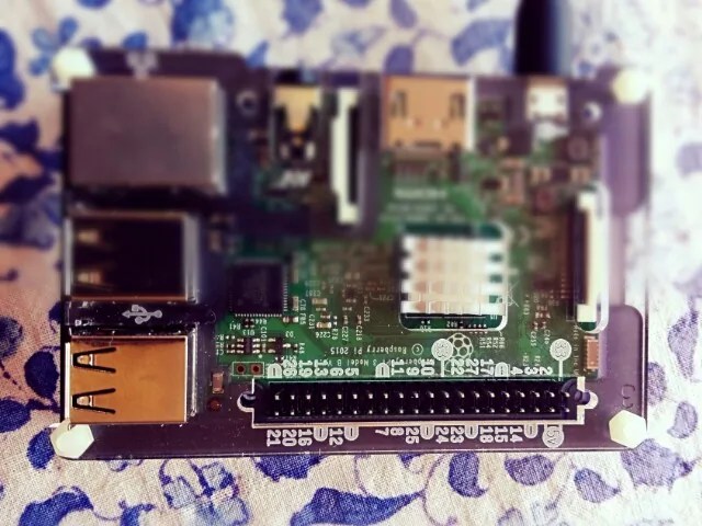 Alimentar la Raspberry Pi por el GPIO
