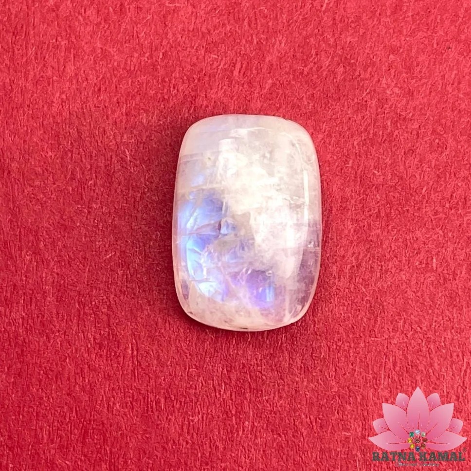 Certified Rainbow Moonstone 7.20+ Carat (रेनबो चन्द्र मणि)