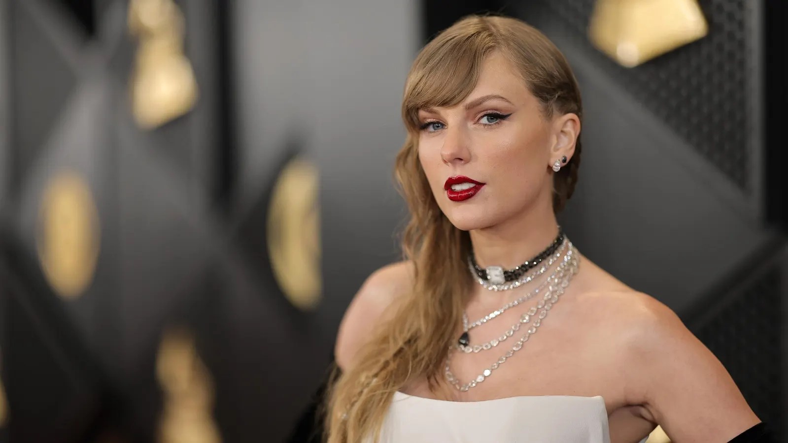 "Taylor Swift's 'The Tortured Poets Department': A Deep Dive into the Album's Mysteries"