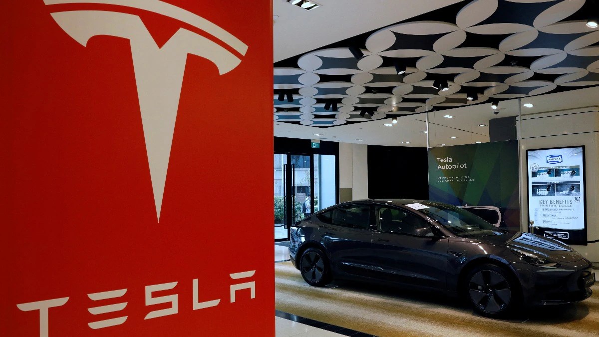 Discover Tesla's Latest Move in Self-Driving Tech: Price Drop Sparks Debate"