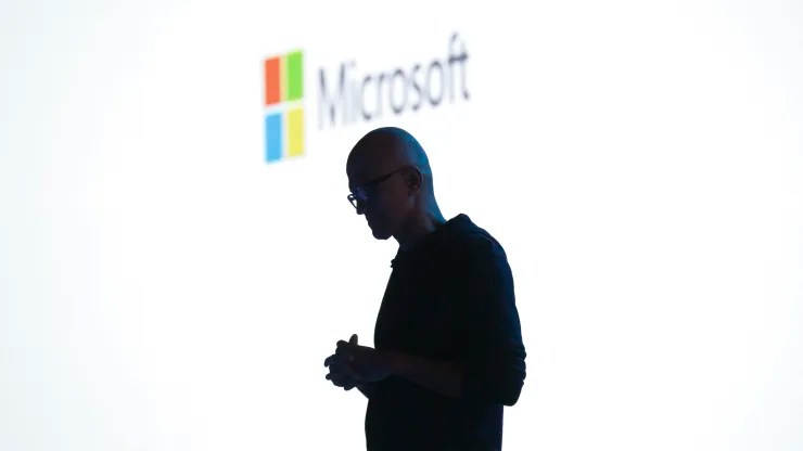 "Microsoft Shares Drop Despite Strong Earnings: Cloud Revenue Miss Disappoints Investors"