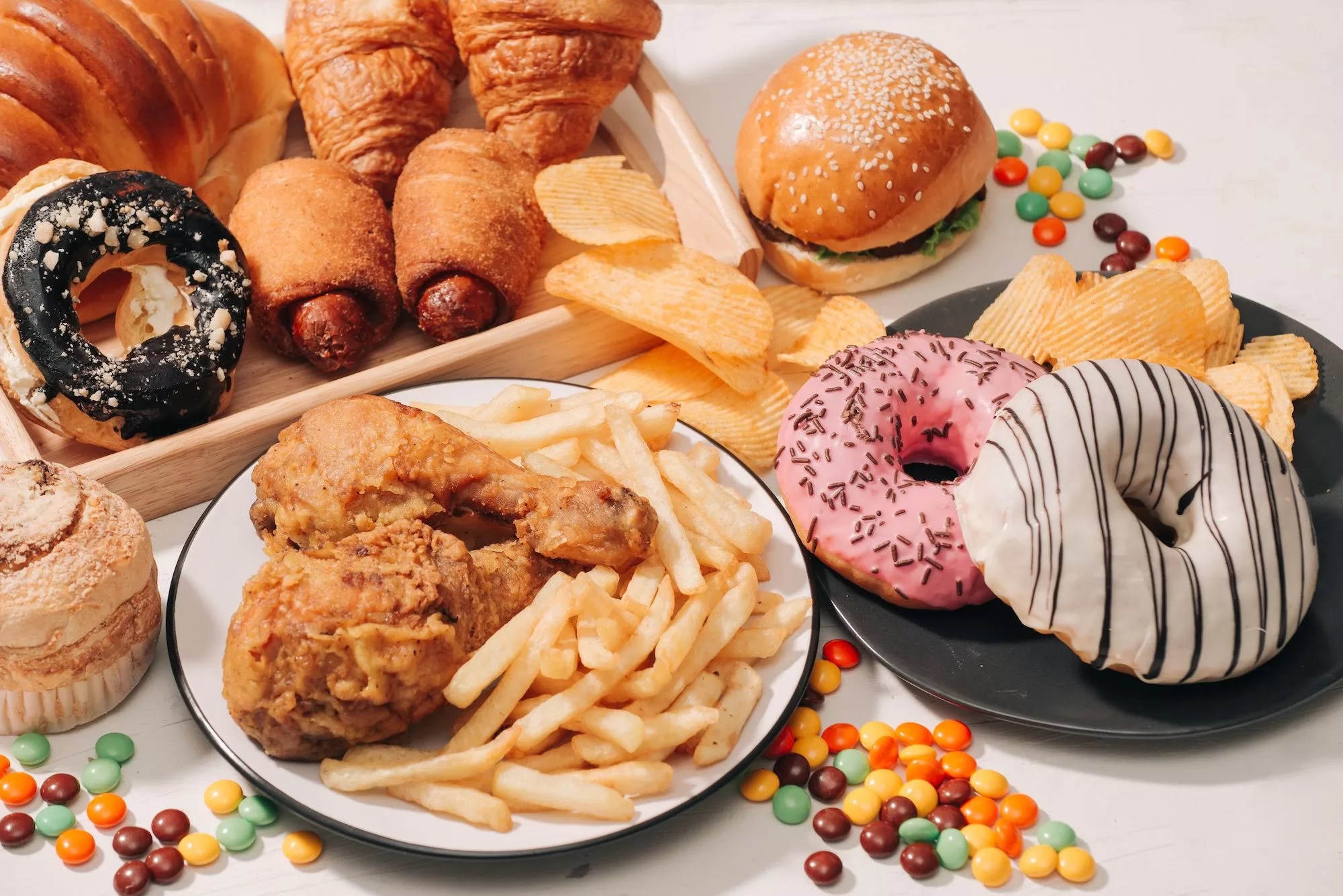 "Study Links Cancer to Popular Ultra-Processed Foods You Eat Every Day 🍔🍦"